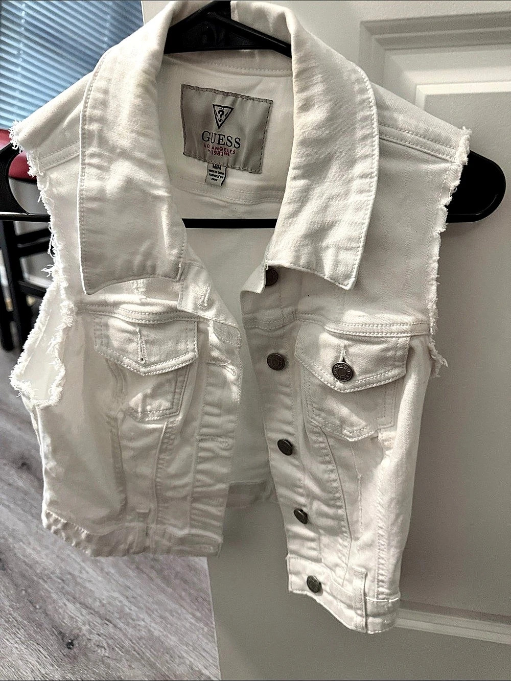 GUESS Los Angeles 1981 White Denim Vest Size Medium